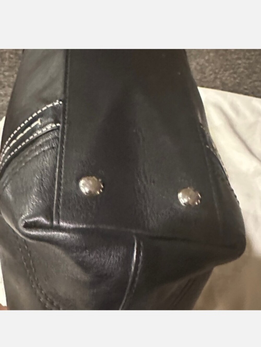 Coach Black Leather Tote Bag with Contrast Stitching F13098 LIKE NEW - Picture 6 of 14